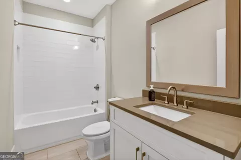 Bath - 1295 Markham Rd, Brookhaven, GA 30319 photo 7 of 8