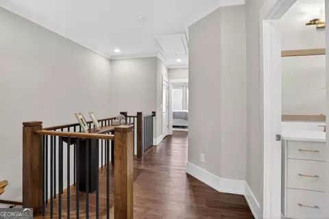 Entry Way - 1295 Markham Rd, Brookhaven, GA 30319 photo 3 of 5