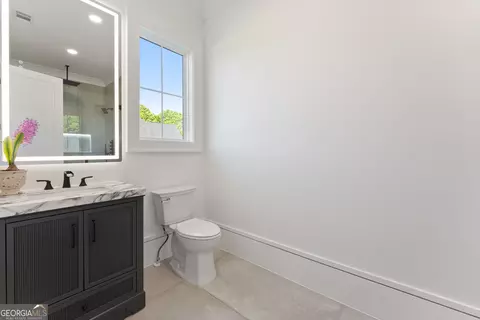 Bath - 2366 Wall Rd, Monroe, GA 30655 photo 7 of 21