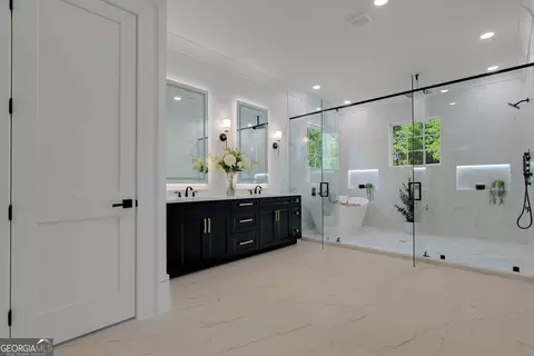 Bath - 2366 Wall Rd, Monroe, GA 30655 photo 20 of 21