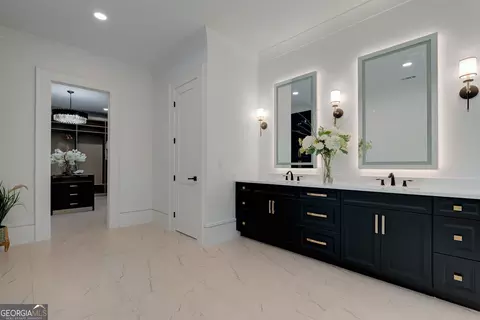 Bath - 2366 Wall Rd, Monroe, GA 30655 photo 15 of 21
