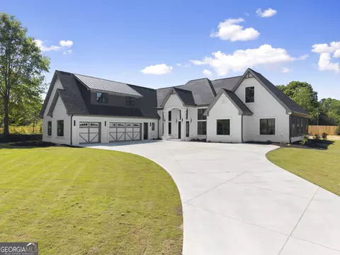 Exterior - 2366 Wall Rd, Monroe, GA 30655 photo 3 of 54