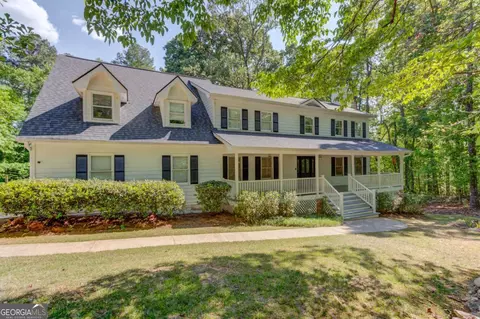1051 Riverside Rd, Sugar Hill, GA 30518