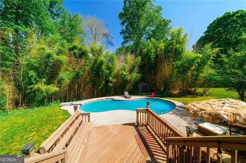 1811 Romans Dr, Marietta, GA 30062