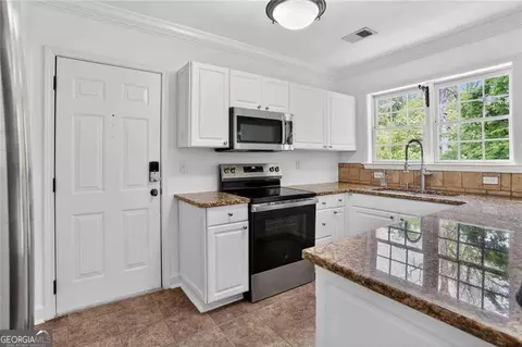 115 Peachtree Memorial Dr NW #C4, Atlanta, GA 30309