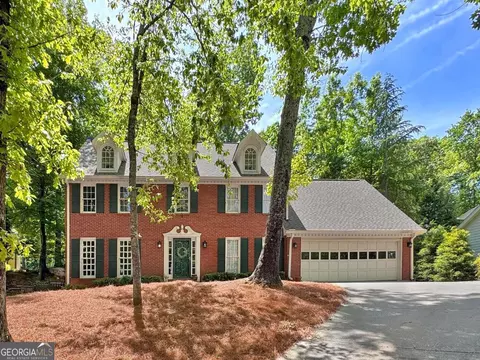 435 Lofty Ln, Roswell, GA 30076