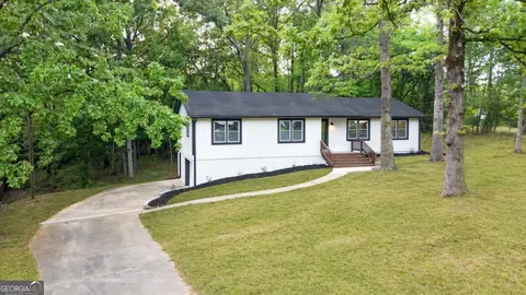 6581 Kellogg Dr, Acworth, GA 30102
