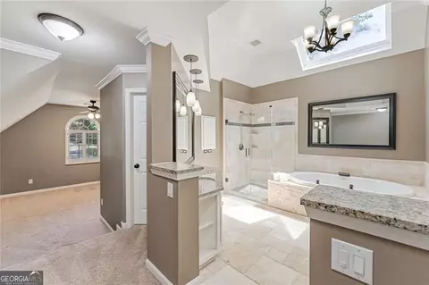 Bath - 175 Woodcliff Dr, Suwanee, GA 30024 photo 2 of 9