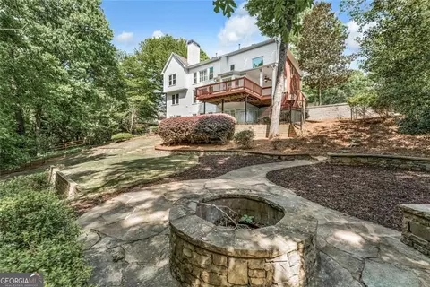 Exterior - 175 Woodcliff Dr, Suwanee, GA 30024 photo 7 of 13