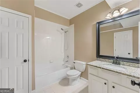 Bath - 175 Woodcliff Dr, Suwanee, GA 30024 photo 9 of 9