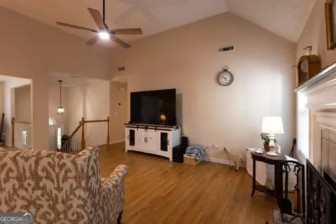 Living - 325 Clearbrook Dr, Covington, GA 30016 photo 2 of 7