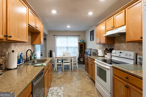 Kitchen - 325 Clearbrook Dr, Covington, GA 30016 photo 1 of 3