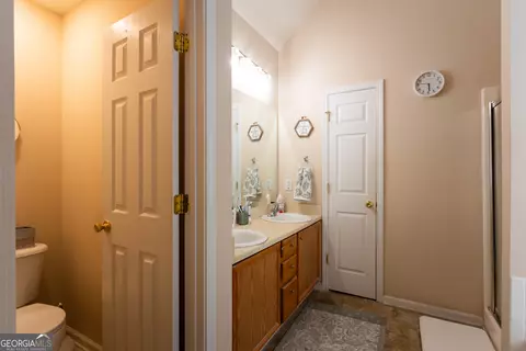Bath - 325 Clearbrook Dr, Covington, GA 30016 photo 1 of 4