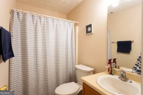 Bath - 325 Clearbrook Dr, Covington, GA 30016 photo 4 of 4