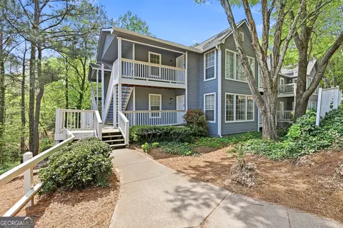 1202 Gettysburg Pl, Sandy Springs, GA 30350