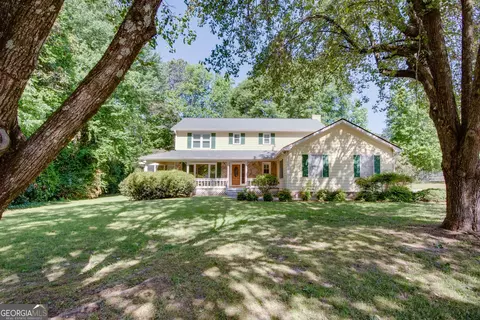 2123 Pinehurst Ln, Snellville, GA 30078