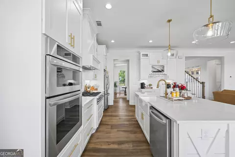 Kitchen - 3883 Bold Springs Rd, Monroe, GA 30656 photo 5 of 10