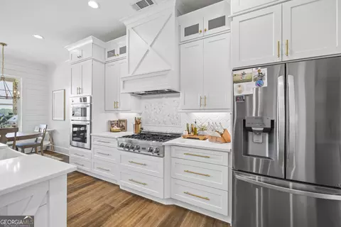 Kitchen - 3883 Bold Springs Rd, Monroe, GA 30656 photo 8 of 10