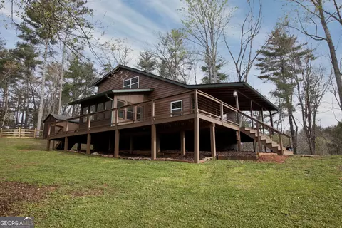 221 Muscadine Rd, Dahlonega, GA 30533
