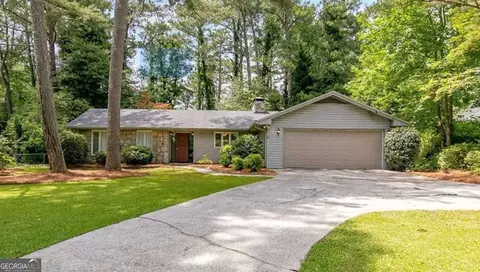 1408 Fairfield Dr SW, Lilburn, GA 30047