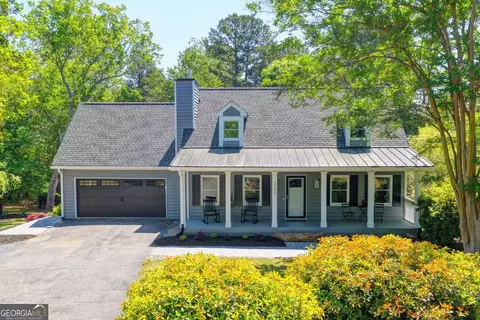 3795 Sinclair Shores Rd, Cumming, GA 30041
