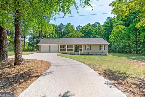 Exterior - 1596 Stark Rd, Jackson, GA 30233 photo 2 of 5