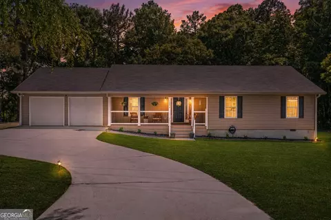 Exterior - 1596 Stark Rd, Jackson, GA 30233 photo 4 of 5