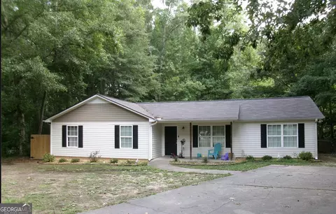 403 Fawnbrook Dr, Griffin, GA 30223