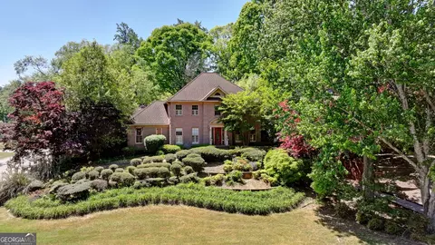 260 Hanarry Dr, Lawrenceville, GA 30046