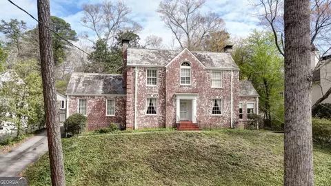 3031 W Pine Valley Rd NW, Atlanta, GA 30305