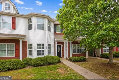 1761 Glen View Way, Hampton, GA 30228