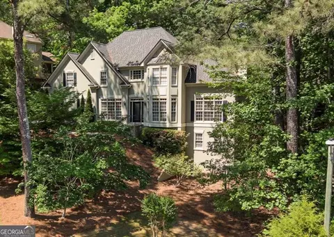 1308 Amberwood Dr, Woodstock, GA 30189