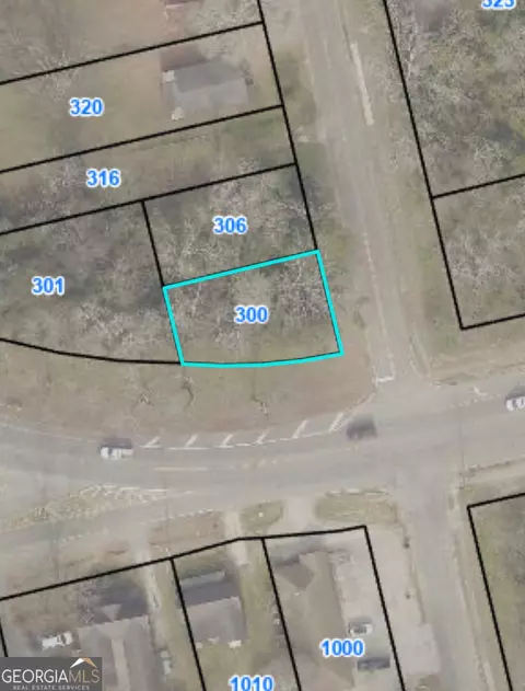 300 N Pickens St, Milledgeville, GA 31061