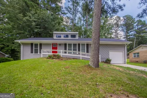 2466 Fairway Cir SW, Atlanta, GA 30331