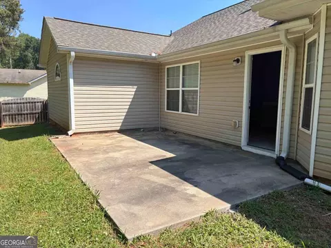 317 Peachtree Cir, Hampton, GA 30228 photo 4