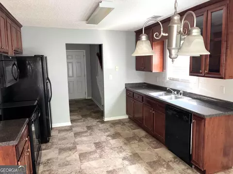 317 Peachtree Cir, Hampton, GA 30228 photo 9