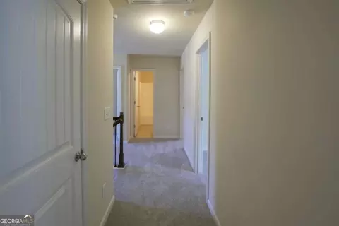 Entry Way - 7621 Bowhead Ct, Fairburn, GA 30213 photo 4 of 8
