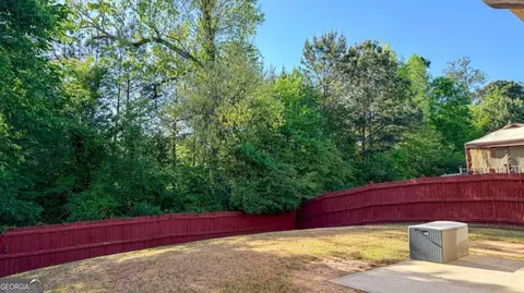Exterior - 7621 Bowhead Ct, Fairburn, GA 30213 photo 3 of 4