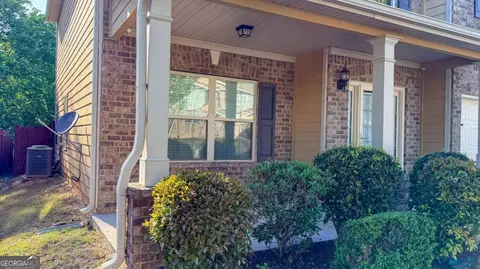 Exterior - 7621 Bowhead Ct, Fairburn, GA 30213 photo 2 of 4
