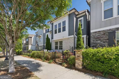 1061 Kirkland Cir, Smyrna, GA 30080