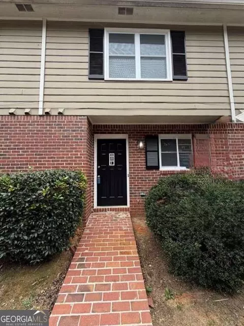 2250 Kings Gate Cir #B, Snellville, GA 30078