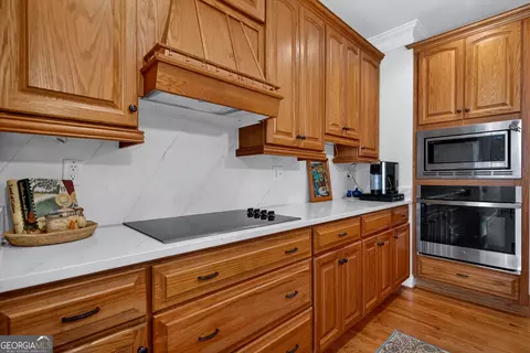 Kitchen - 108 Saint Anthony Dr, Lagrange, GA 30240 photo 5 of 6