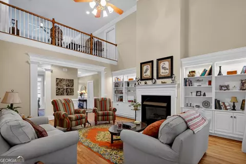 Living - 108 Saint Anthony Dr, Lagrange, GA 30240 photo 4 of 7