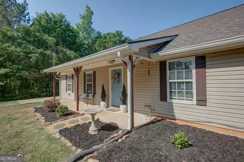 Exterior - 700 Spring Rd, Concord, GA 30206 photo 2 of 6