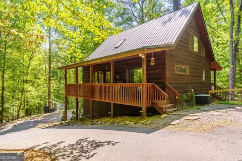 27 Bamby Ln, Ellijay, GA 30540