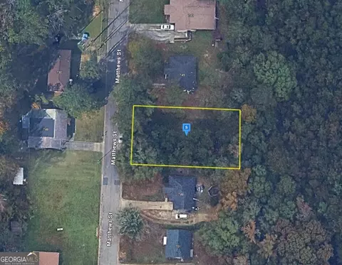 747 Matthews St, Lagrange, GA 30241