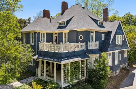 36 Delta Pl NE, Atlanta, GA 30307