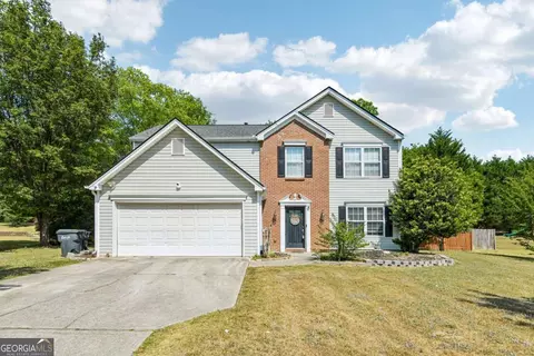441 Crested View Dr, Loganville, GA 30052