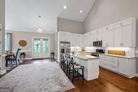Kitchen - 122 Madison Ct, Jasper, GA 30143 photo 1 of 3