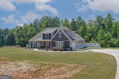 Exterior - 156 Lake Point Dr, Williamson, GA 30292 photo 6 of 6